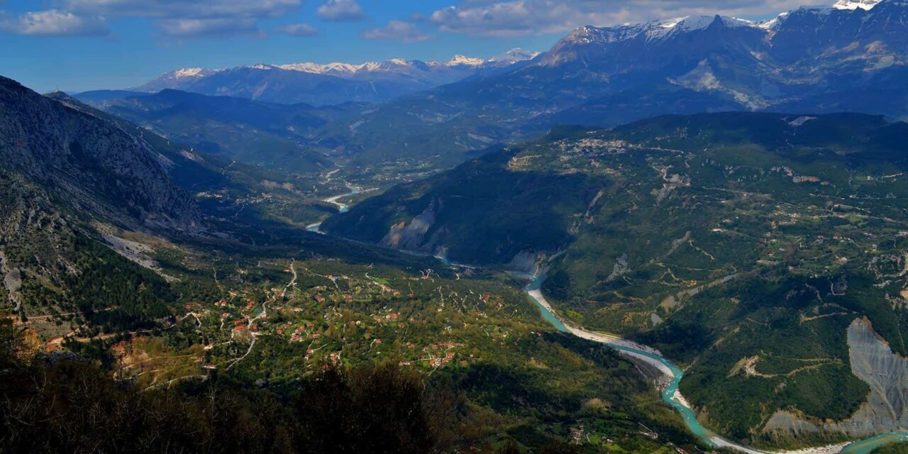 Τζουμέρκα: Χειμωνιάτικη μαγεία στην Πίνδο