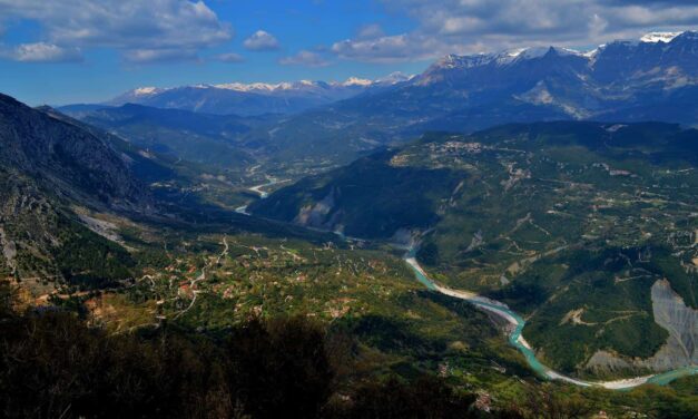 Τζουμέρκα: Χειμωνιάτικη μαγεία στην Πίνδο