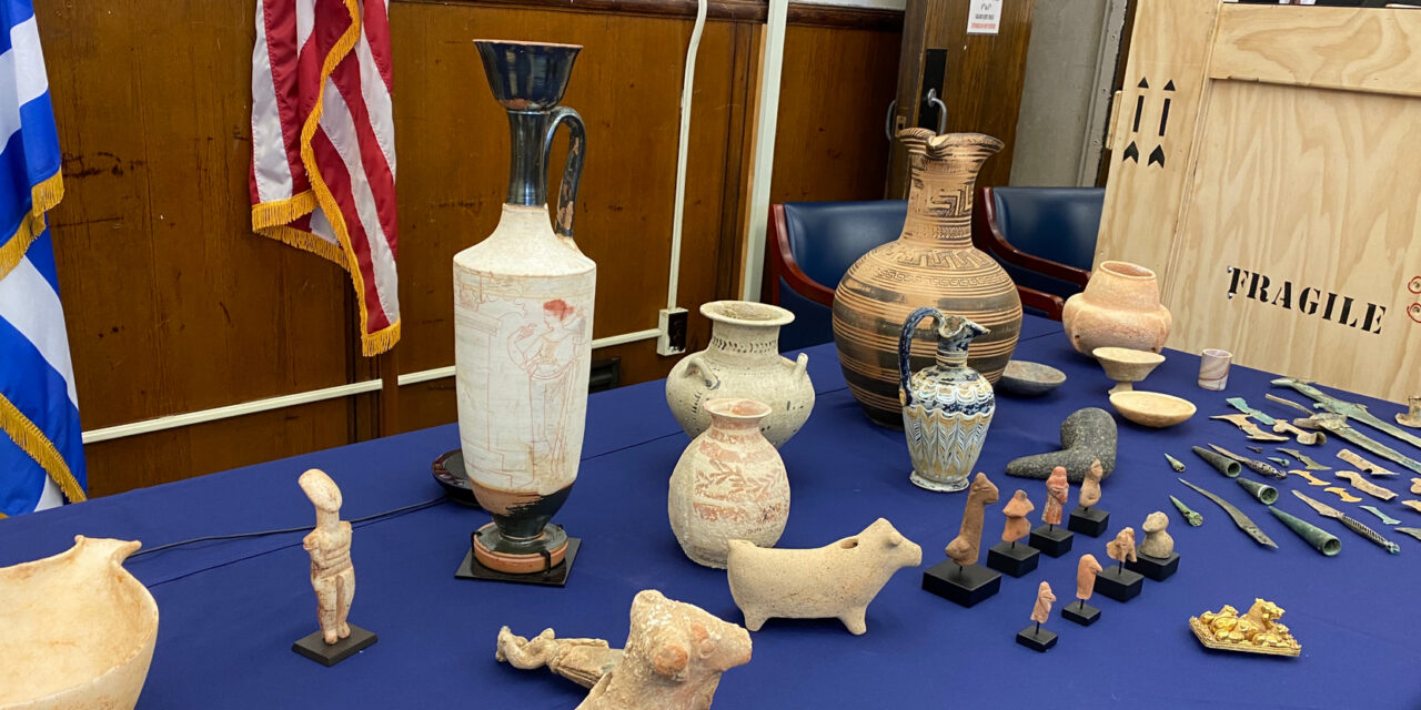 55 αρχαιολογικά ευρήματα υψηλής αξίας παραδόθηκαν από το Μανχάταν στο Υπ. Πολιτισμού