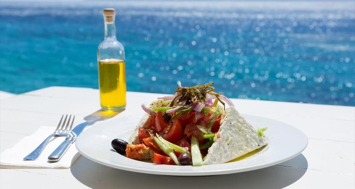 Telegraph: Η Ελλάδα στις 15 καλύτερες διακοπές στον κόσμο για καλοφαγάδες