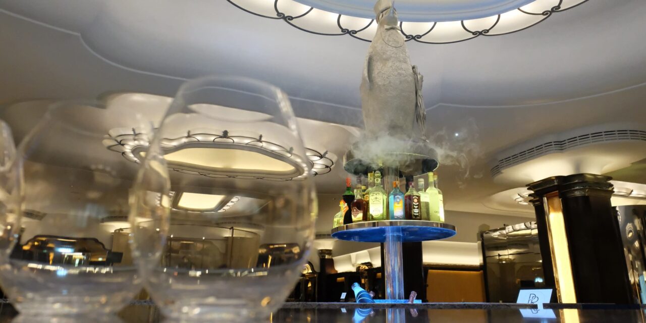 Εσείς θέλετε να απολαύσετε ένα δείπνο με τον Batman;