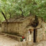 Το εκκλησάκι θαύμα που αψηφά τους νόμους της φυσικής (video)