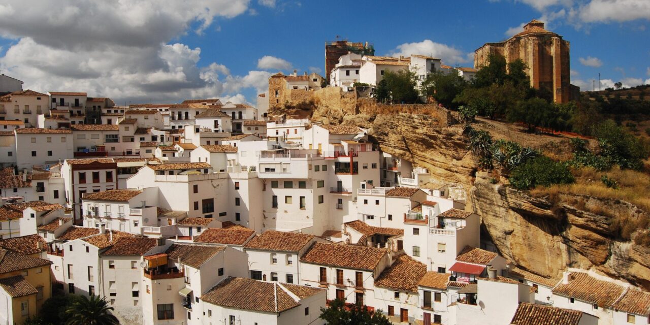 Σετενίλ ντε λας Μποντέγκας: Ένας από τους πιο παράξενους οικισμούς του κόσμου