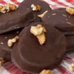 Περίσσεψαν σοκολατένια αυγά και τσουρέκι; 3 ιδέες για να φτιάξετε πεντανόστιμα γλυκά