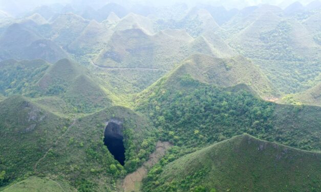 Κίνα: Παραμυθένιο παρθένο δάσος κρυβόταν στα έγκατα της Γης