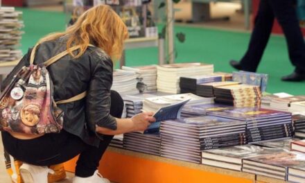 Ξεκινάει το 25ο Παζάρι Βιβλίου στην Πλατεία Κλαυθμώνος