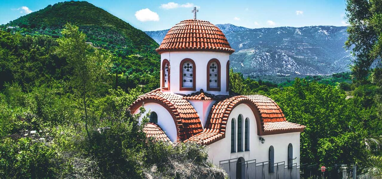 Συνεργασία ΕΟΤ – Αρχιεπισκοπής για την προώθηση του θρησκευτικού τουρισμού