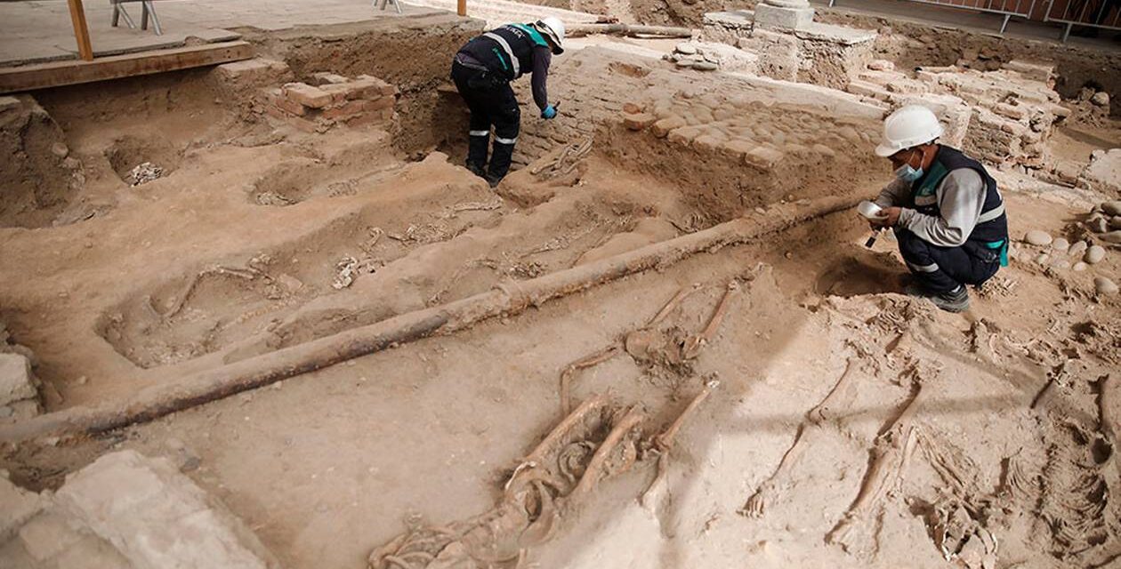 Αρχαιολόγοι στο Περού ανακάλυψαν υπόγειες στοές κάτω από ναό 3.000 ετών