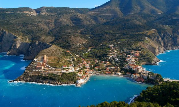 Βρίσκεται στην Ελλάδα και είναι ένα από τα ομορφότερα χωριά της Ευρώπης (video)