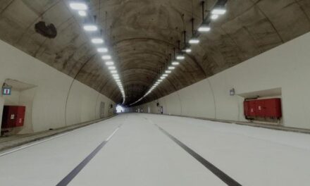 Βάφτηκε άσπρη η άσφαλτος στην Κακιά Σκάλα – Εντυπωσιακό αποτέλεσμα