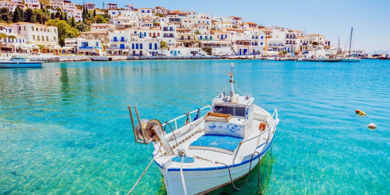 Ποιο κυκλαδονήσι υμνούν τα γερμανικά ΜΜΕ – «Ιδανικές διακοπές μετά την πανδημία»
