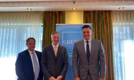 Κικιλιας στο Βερολίνο: Συμφωνίες για επέκταση της τουριστικής περιόδου