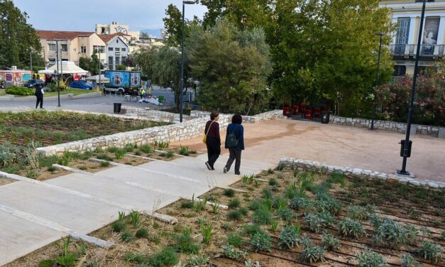 Ανακατασκευάστηκε η πλατεία Θησείου στην αρχαιολογική “καρδιά” της πόλης