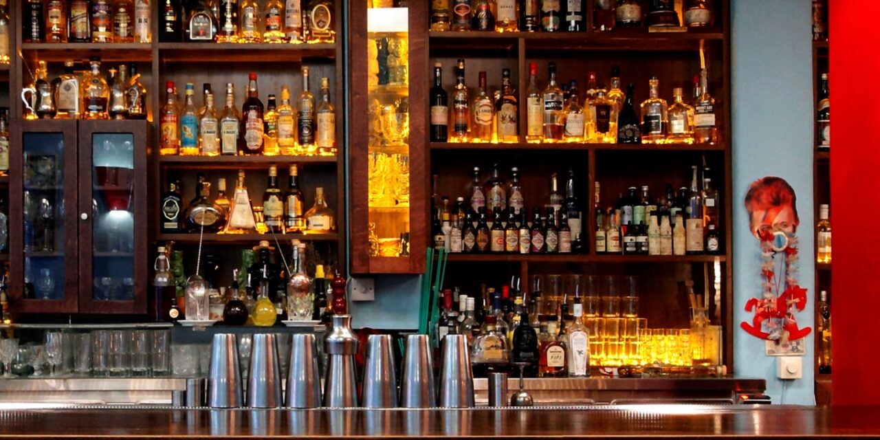 «The World’s 50 Best Bars»: Τρία ελληνικά μπαρ στα 50 καλύτερα του κόσμου