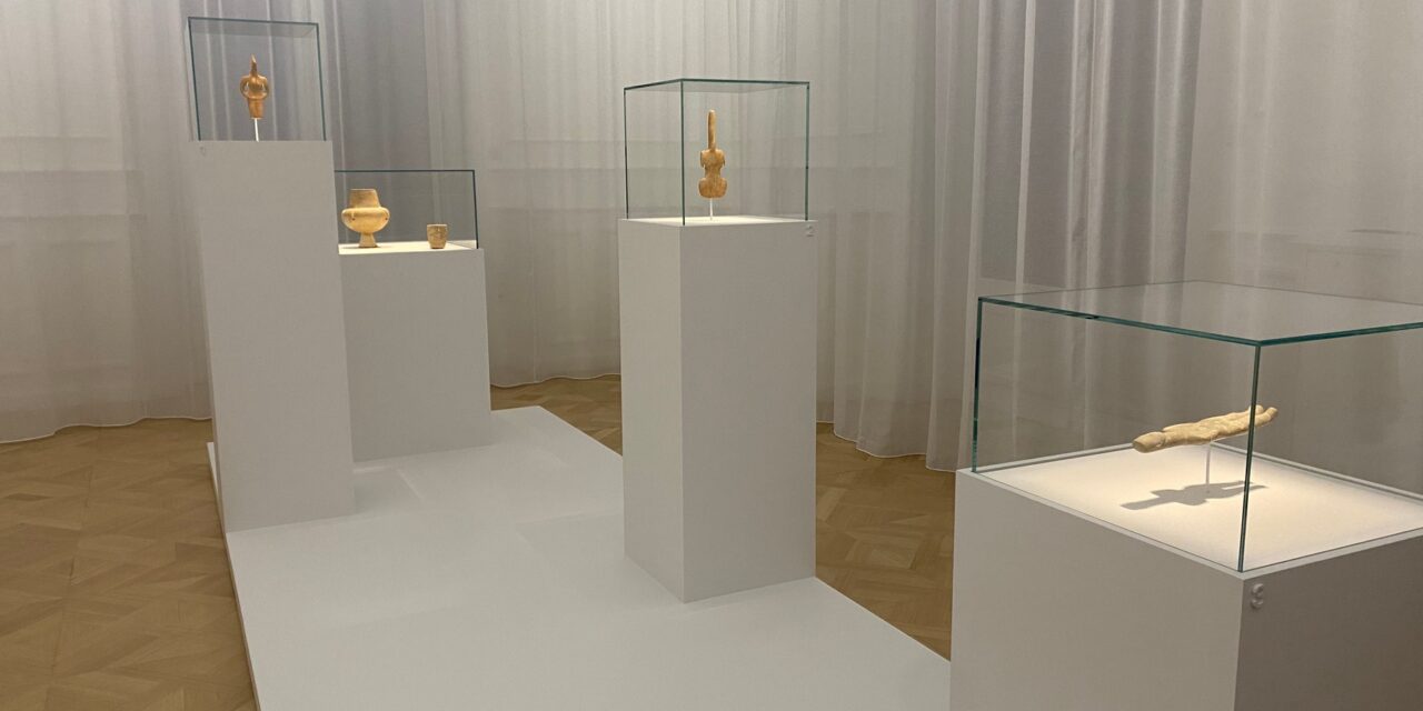 Στην Ελλάδα επιστρέφουν και οι 161 κυκλαδικές αρχαιότητες της συλλογής Stern