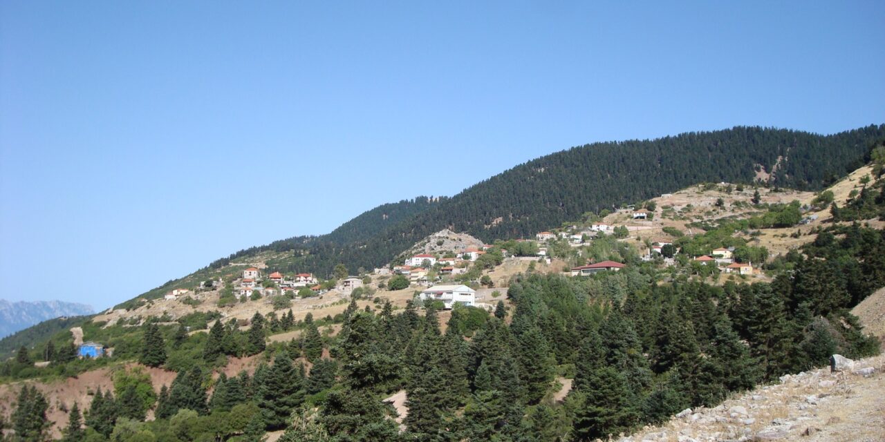 Κερασοχώρι, το υπέροχο χωριό των Αγράφων με τα πέτρινα σπίτια και τα πλακόστρωτα μιας άλλης εποχής (vid)