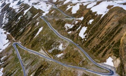 Αυτός είναι ο υψηλότερος ασφαλτοστρωμένος δρόμος στην Ευρώπη (vid)