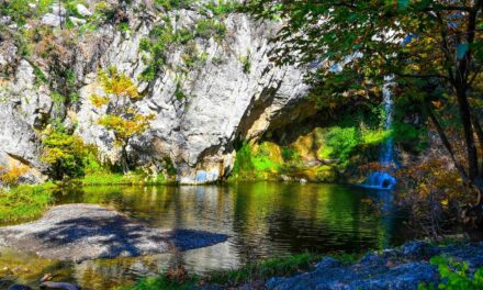 Καταρράκτες Δρυμώνα: Μια αληθινή όαση δροσιάς στη ζοφερή πραγματικότητα της Βόρειας Εύβοιας (vid)