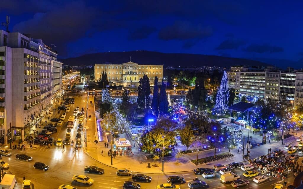 Christmas in Athens: «Ανάβει» σήμερα το δέντρο στο Σύνταγμα