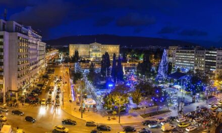 Christmas in Athens: «Ανάβει» σήμερα το δέντρο στο Σύνταγμα