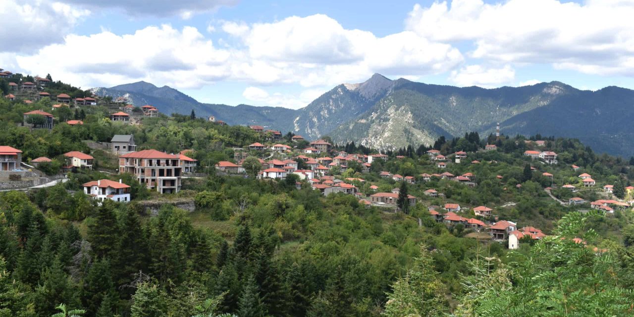 Άνω Χώρα, το χωριό της Ορεινής Ναυπακτίας με το άρωμα του παρελθόντος (vid)