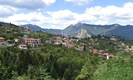 Άνω Χώρα, το χωριό της Ορεινής Ναυπακτίας με το άρωμα του παρελθόντος (vid)