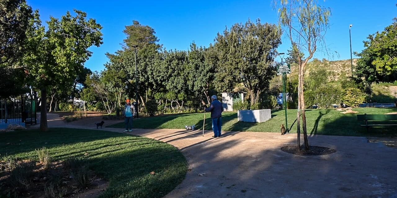 Μια νέα σύγχρονη “όαση” πρασίνου στη γειτονιά των Πετραλώνων