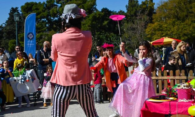 Οι μικροί καρναβαλιστές ξεφάντωσαν στην μεγάλη αποκριάτικη γιορτή του Δήμου Αθηναίων στο Ζάππειο!