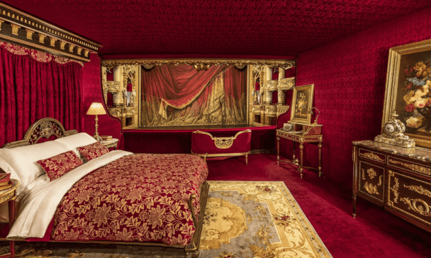 Airbnb: Η Όπερα του Παρισιού ανοίγει τις πόρτες της για μία διανυκτέρευση με θέμα το «Φάντασμα της Όπερας»