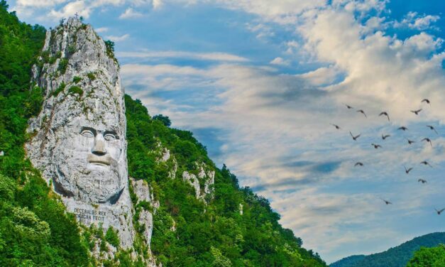 Rock Sculpture of Decebalus: Το μεγαλύτερο πέτρινο γλυπτό σε όχθη ποταμού στον κόσμο