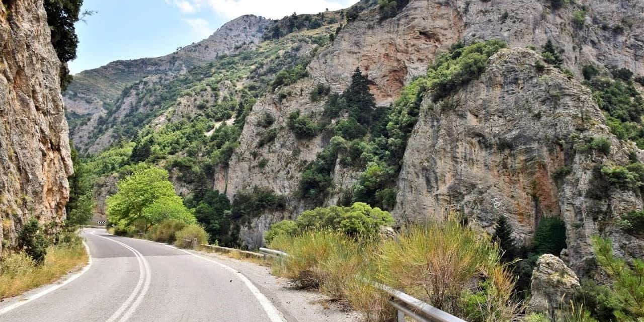Αυτή είναι η ωραιότερη ορεινή διαδρομή στην Ελλάδα (vid)