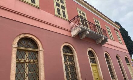 «Ζωντανεύουν» ιστορικά κτήρια της Πλάκας