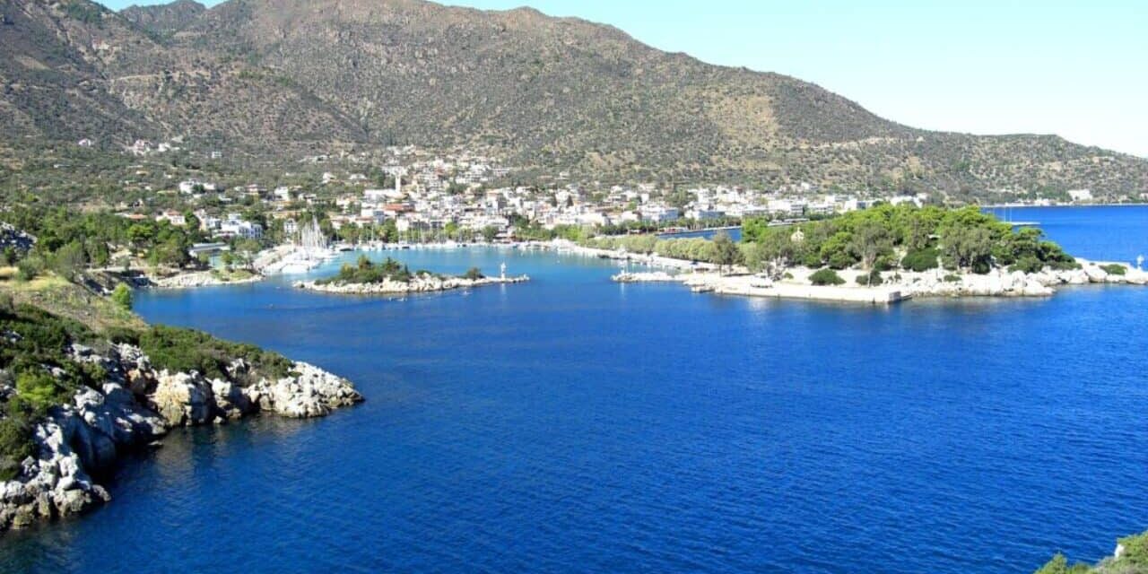 Ο μικρός οικισμός του Αγίου Νικολάου με τα διάσημα ιαματικά νερά των λουτρών του Παυσανία (vid)