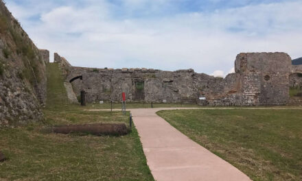 Έργα αποκατάστασης για εμβληματικά μνημεία σε Ναύπακτο και Λευκάδα