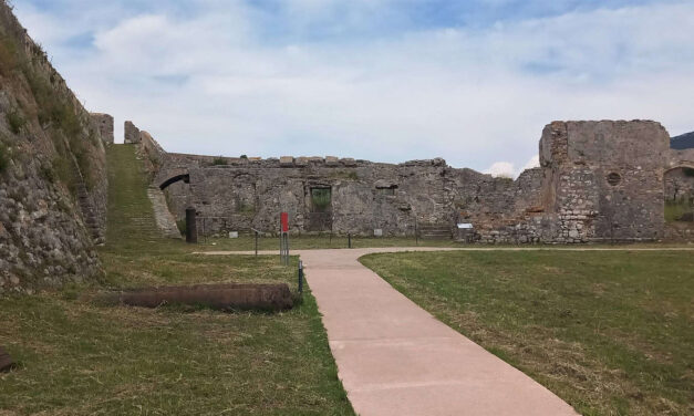 Έργα αποκατάστασης για εμβληματικά μνημεία σε Ναύπακτο και Λευκάδα