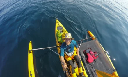 Ο γύρος του κόσμου για καλό σκοπό – Καναδός έχει ταξιδέψει 73.000 χιλιόμετρα χωρίς μηχανοκίνητα μέσα