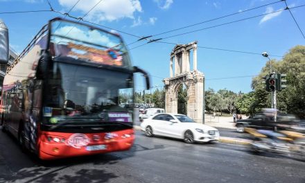 Δήμος Αθηναίων: 11 νέα σημεία στάσης και στάθμευσης των τουριστικών λεωφορείων