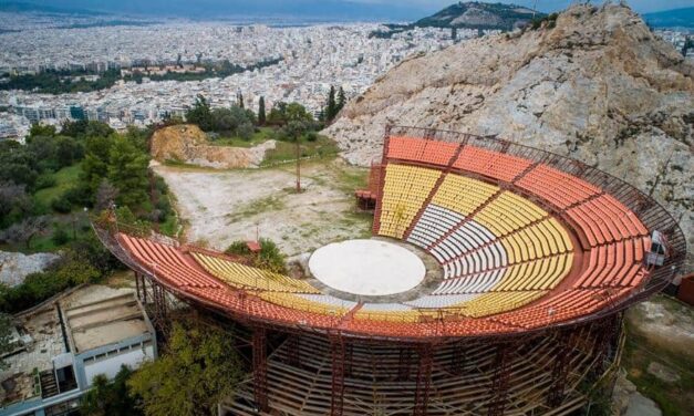 Το νέο Θέατρο του Λυκαβηττού αποκαλύπτεται μέσα από ένα ατμοσφαιρικό Timelapse