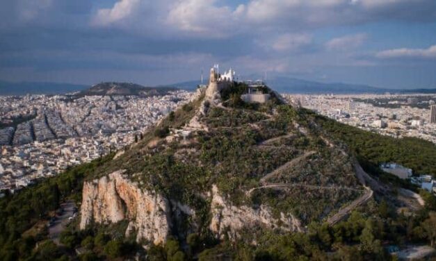 Τέλος τα αυτοκίνητα από τον Λυκαβηττό – Τι αλλάζει στον ιστορικό λόφο