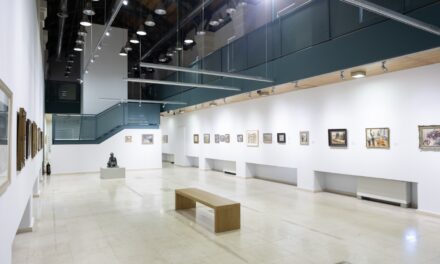 Ξεναγήσεις για τους επισκέπτες της έκθεσης “Στη σκιά” στην Πινακοθήκη Δήμου Αθηναίων