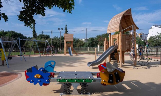 Ο Δήμος Αθηναίων αναμόρφωσε πλήρως την παιδική χαρά της Ακαδημίας Πλάτωνος