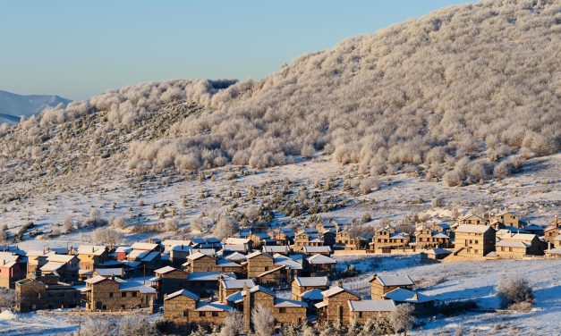 Μαγικά Χριστούγεννα στο στολίδι της βόρειας Ελλάδας (video)