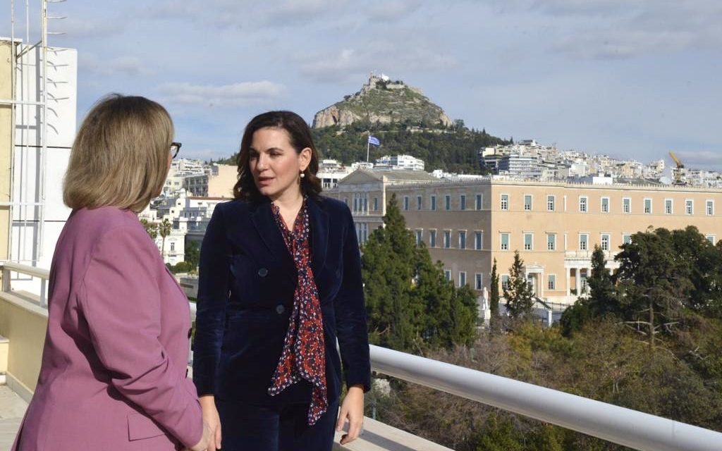 Συνάντηση Όλ. Κεφαλογιάννη με την ελληνικής καταγωγής Υφυπ. Τουρισμού του Καναδά