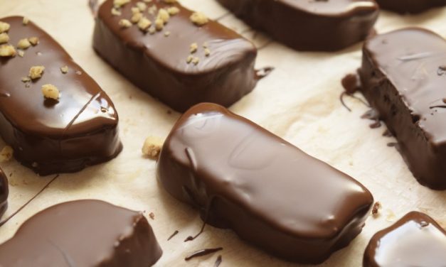 Σας περίσσεψαν μελομακάρονα και βασιλόπιτα; Φτιάξτε λαχταριστές… καριόκες!