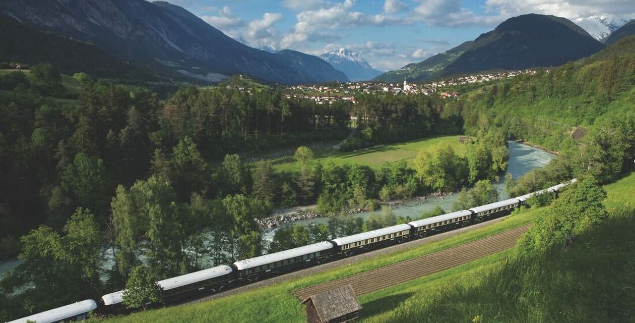 Το υπερπολυτελές Orient-Express ταξιδεύει στις ακτές της Λιγουρίας – Από 7.800 ευρώ τα εισιτήρια