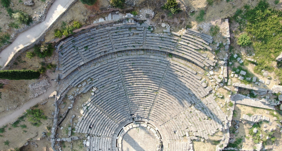 Σε εξέλιξη το έργο αποκατάστασης του Αρχαίου Θεάτρου Δελφών
