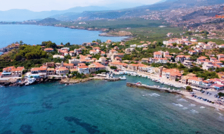 4 υπέροχα χωριά της Πελοποννήσου πάνω στο κύμα (video)