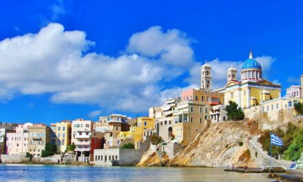 Σύρος: Η αριστοκράτισσα των Κυκλάδων ιδανική και για το 3ημερο του Αγ. Πνεύματος