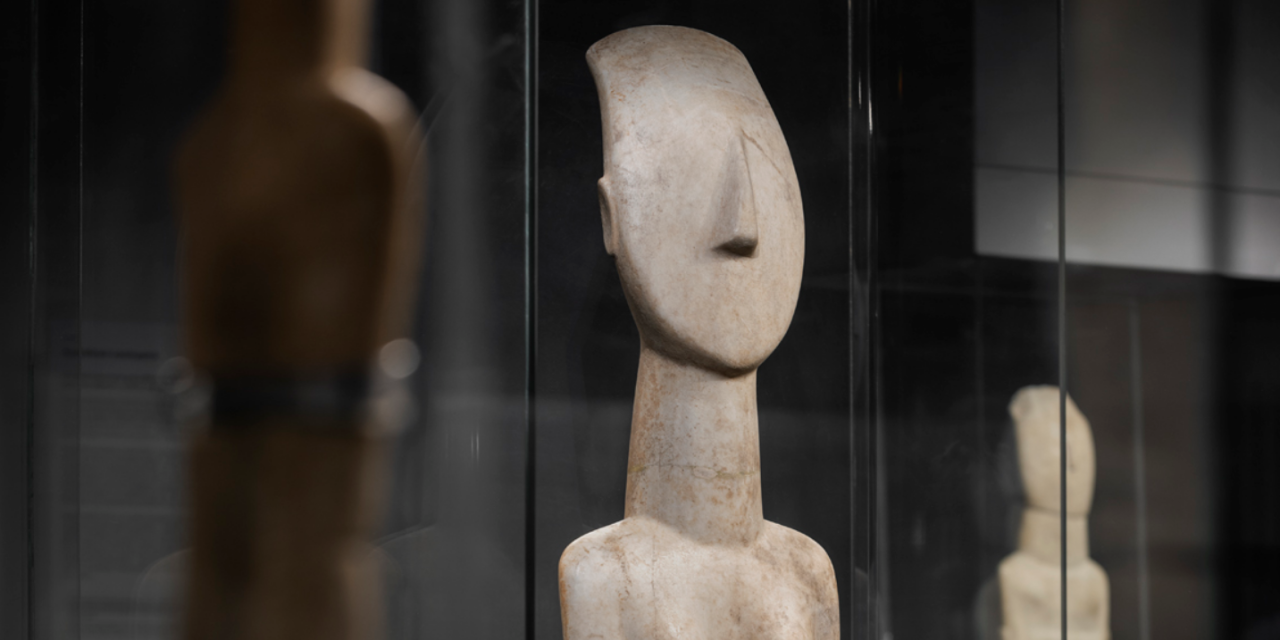 Το Υπ. Πολιτισμού διοργανώνει έκθεση για τις γυναίκες του αρχαίου κυκλαδικού πολιτισμού