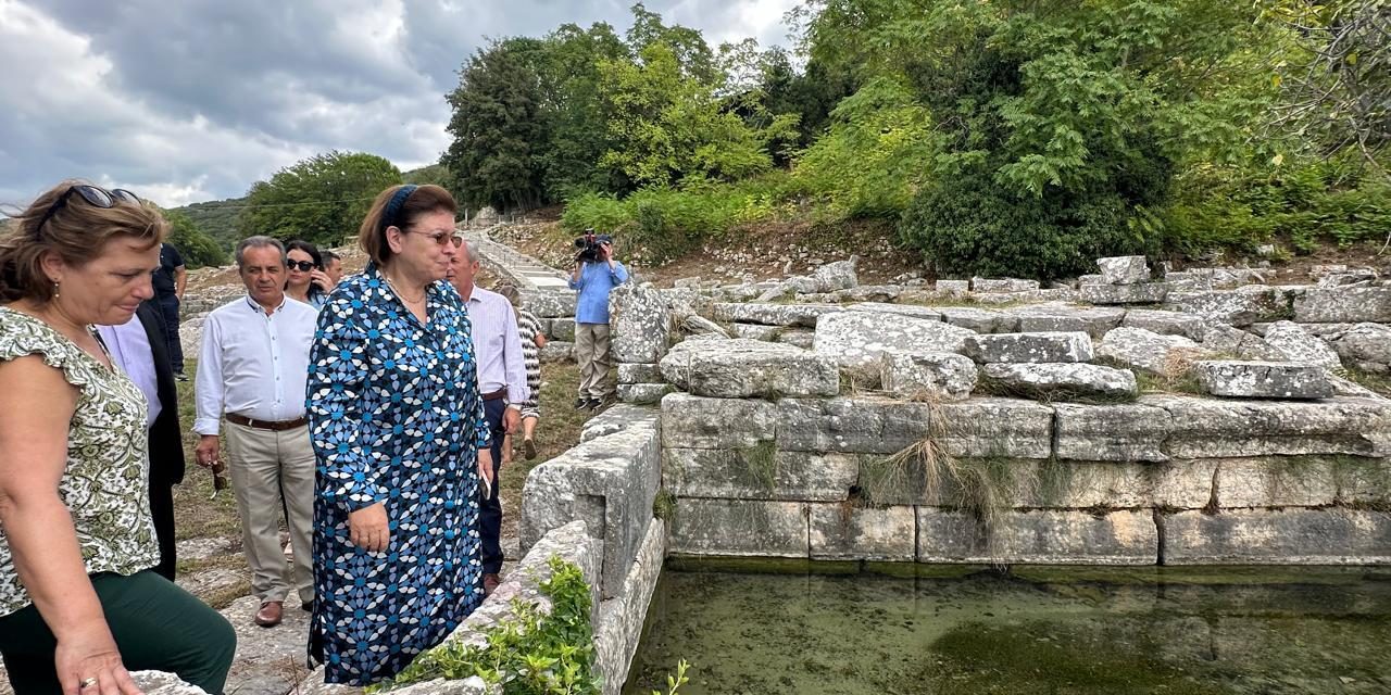 Η Λ. Μενδώνη εγκαινίασε το Μουσείο Κάστρου Ναυπάκτου